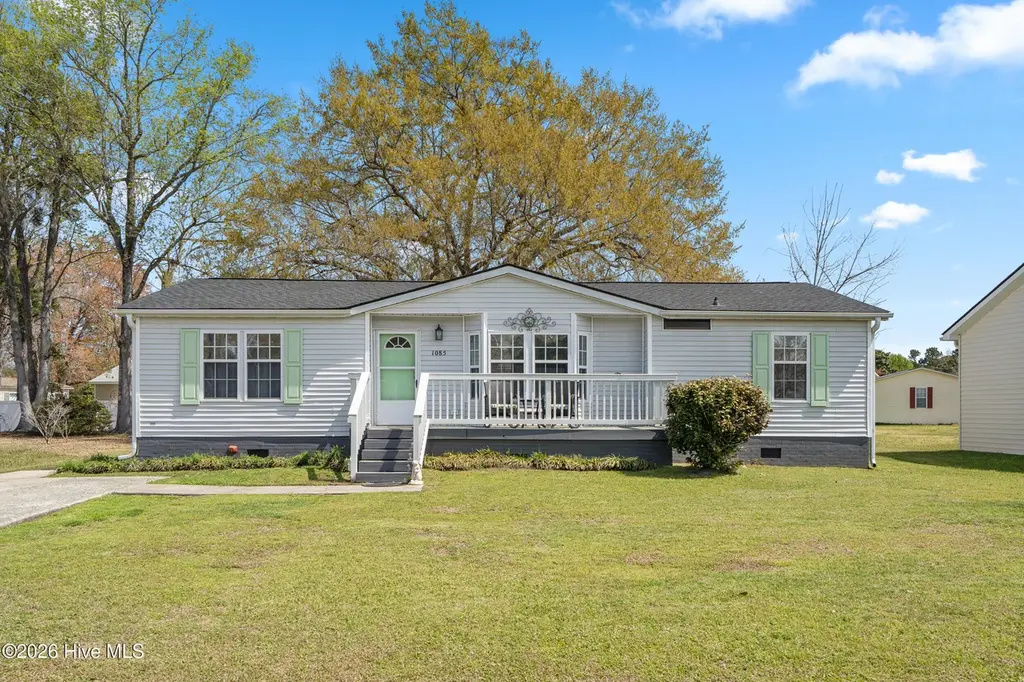 1085 Waterview Ln