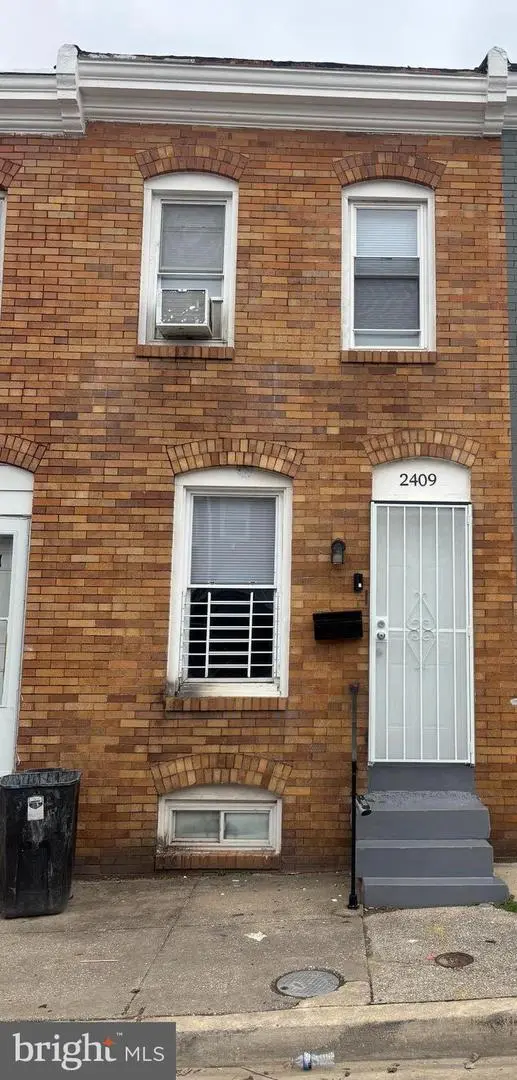 2409 Christian St