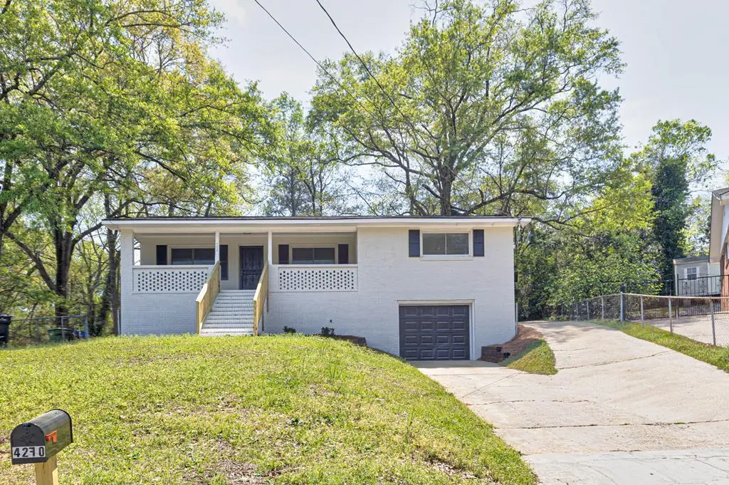 4270 Athens Ct