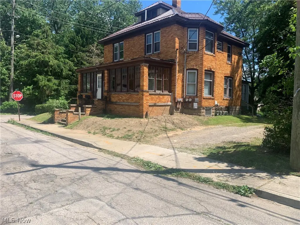 145 Grant St
