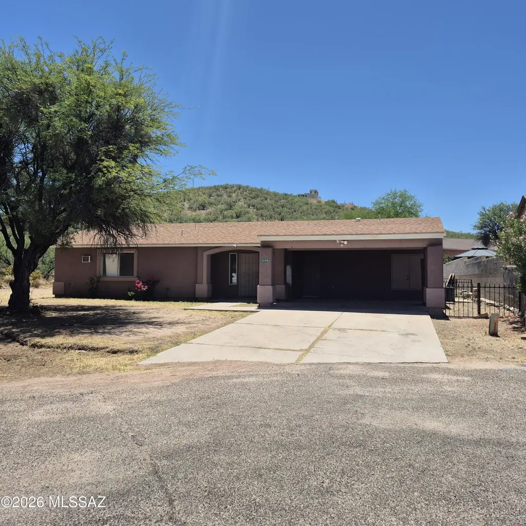 489 Alondra Ct