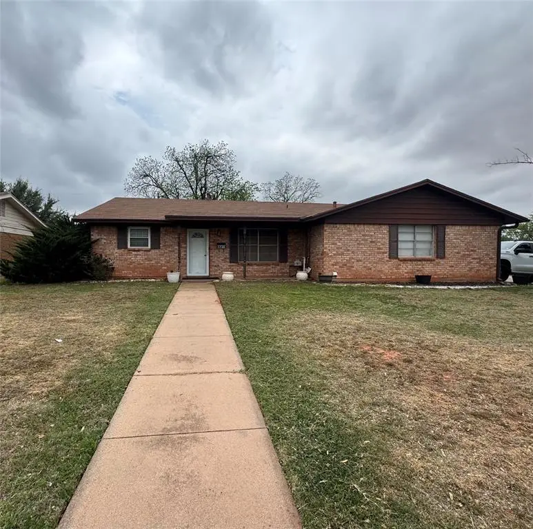 1738 Marsalis Dr