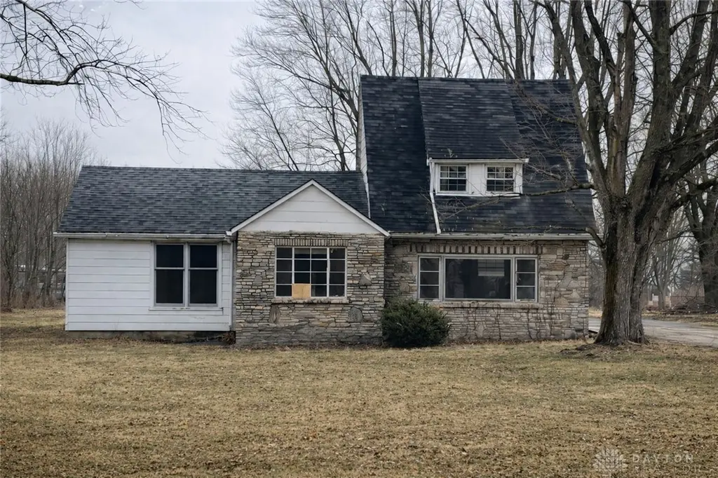 410 N Main St