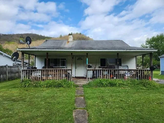 473 Meadow Rd