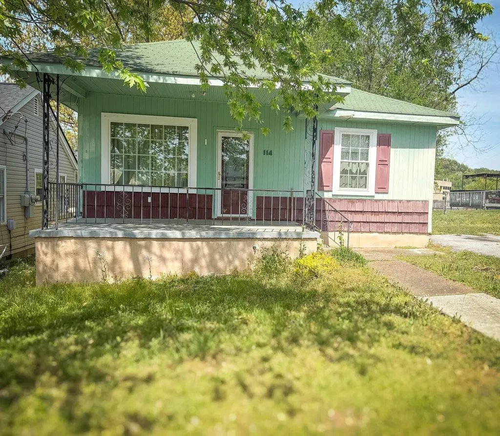 114 Wilson St
