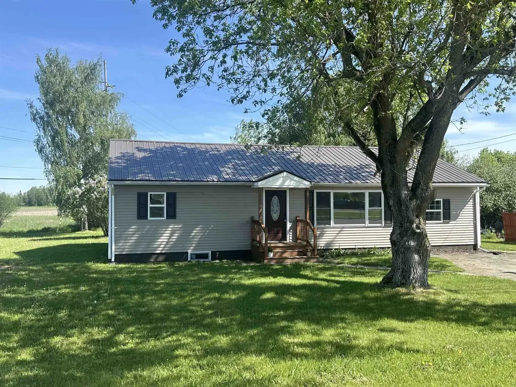 69 Lawrence Ave