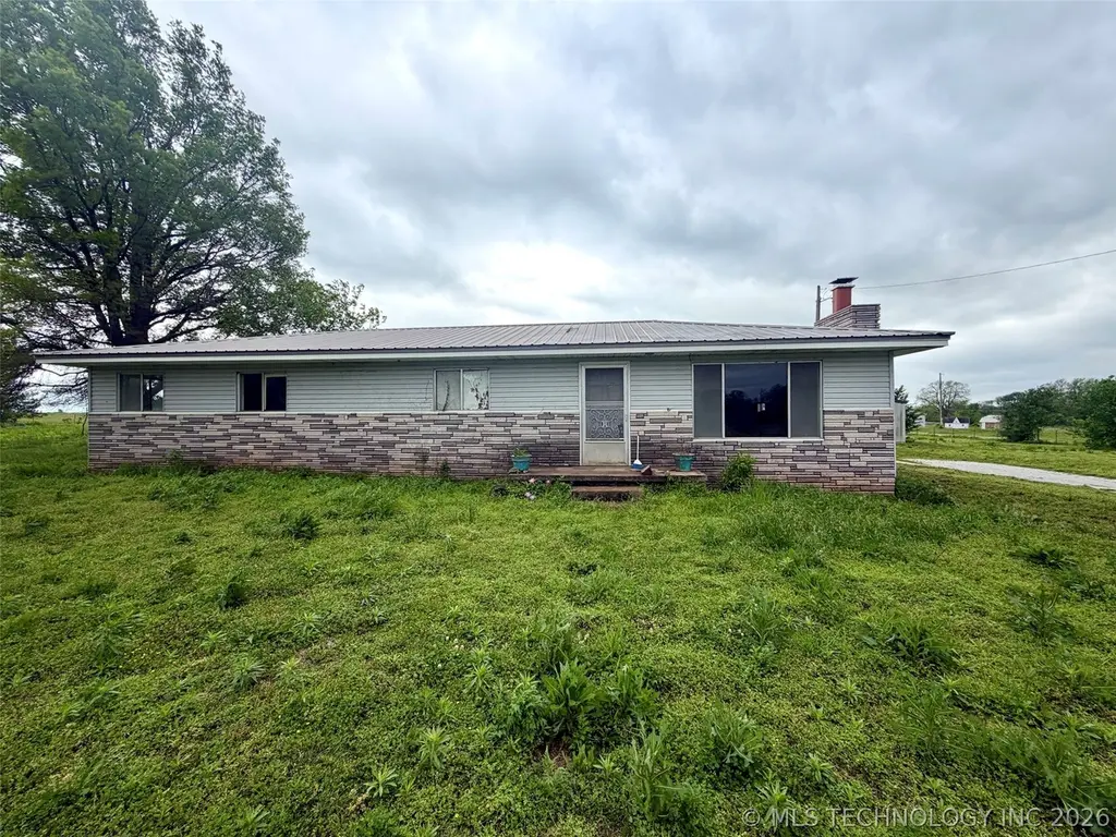 56601 E 150 Rd