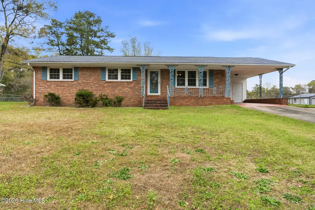 132 Southwood Dr