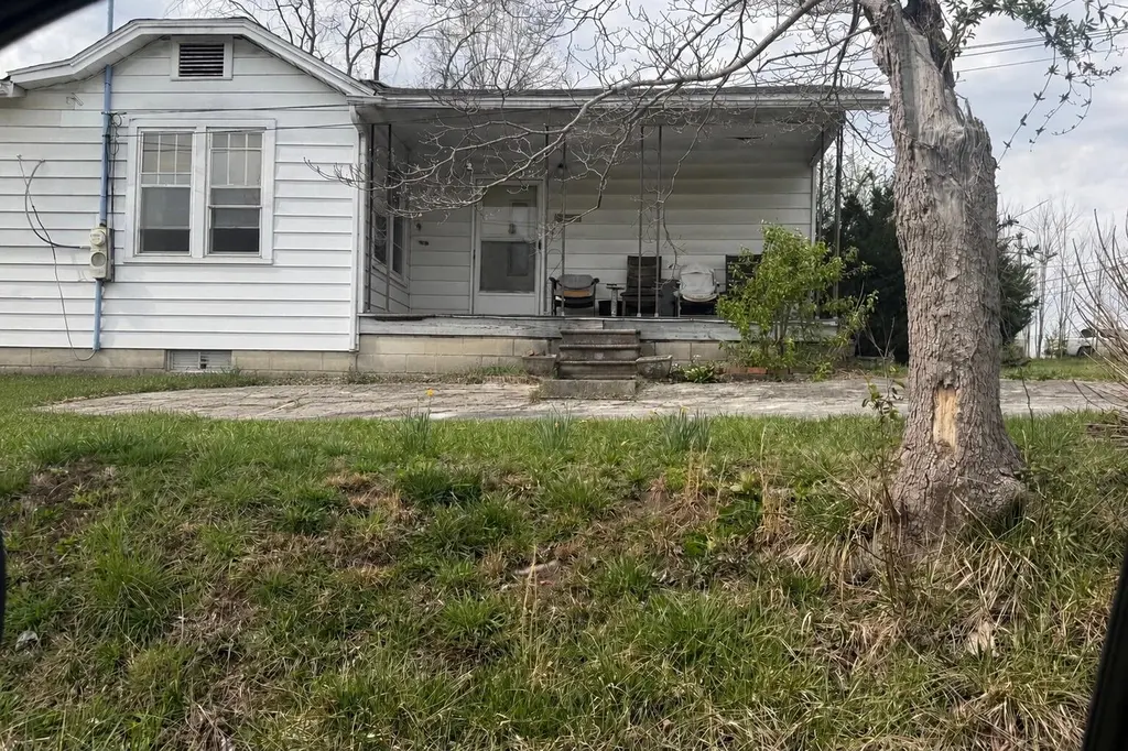 297 N Stewart Rd