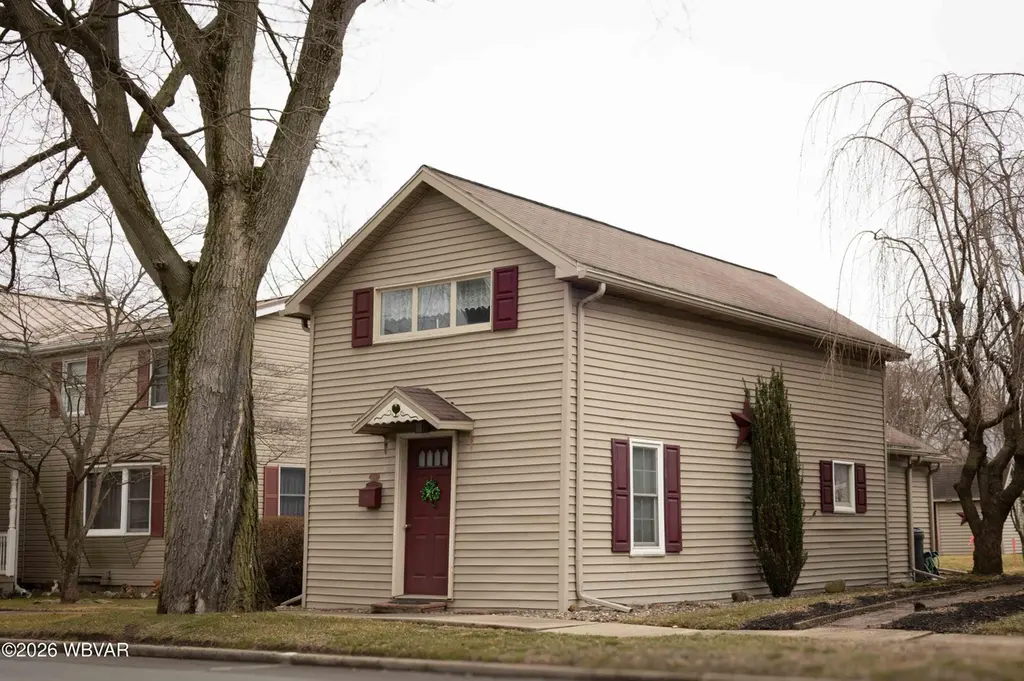 210 N Loyalsock Ave