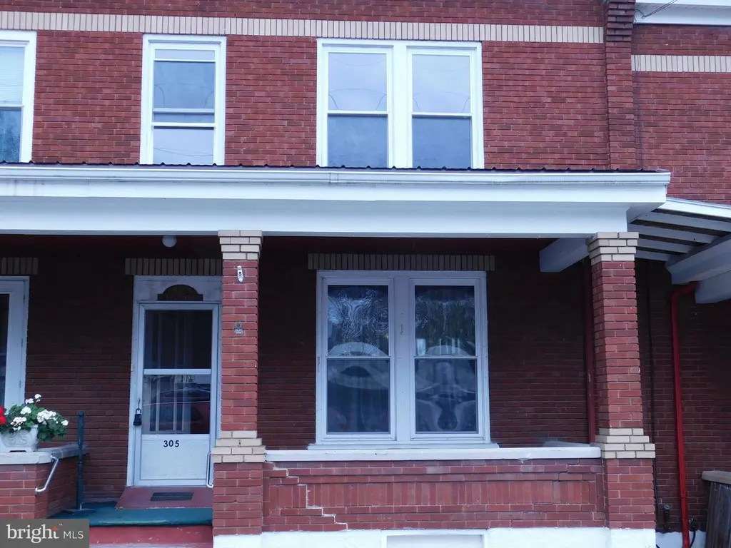 305 Orange St