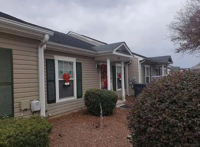 1206 Longpoint Dr
