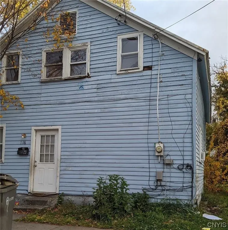 114- 116 1/2 W Fox St