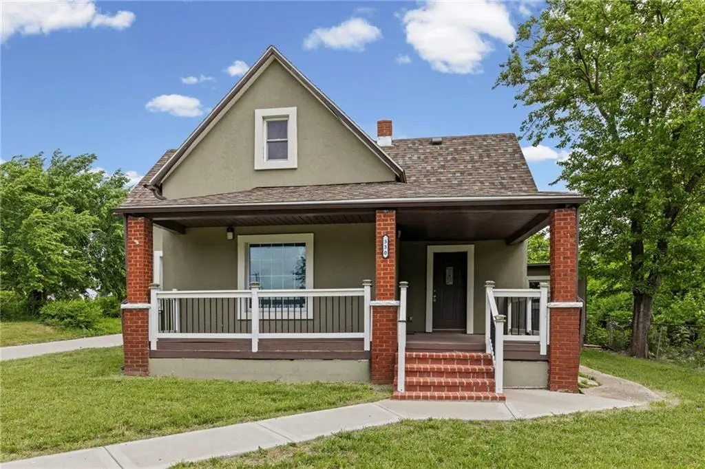 330 Garfield Ave