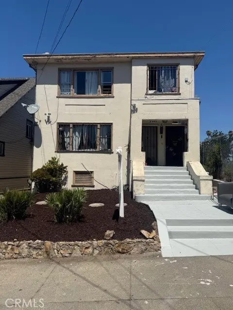 2445 10th Ave