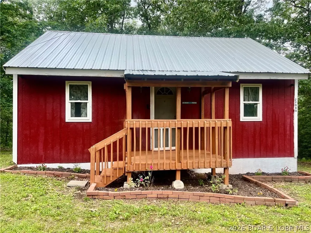 33888 Indian Hills Rd