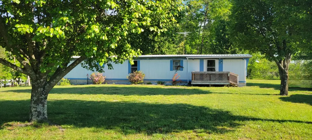 221 Phillips Ln