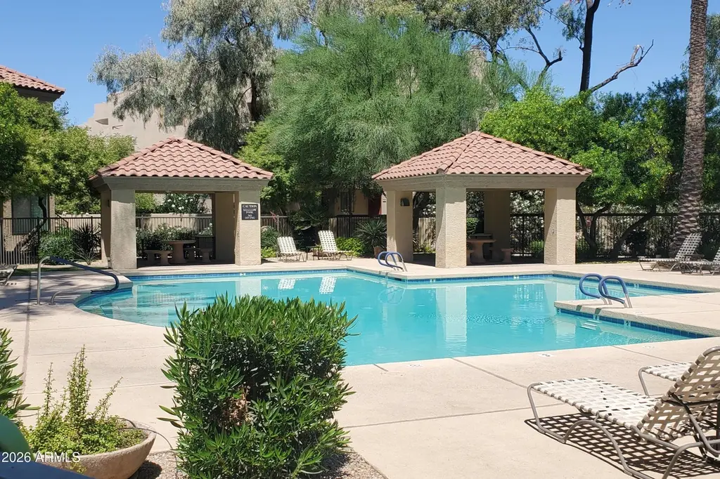 4925 E Desert Cove Ave #359