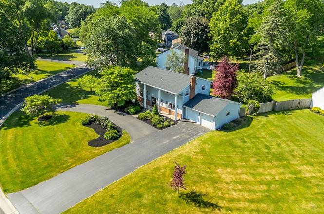 52 Parkridge Dr
