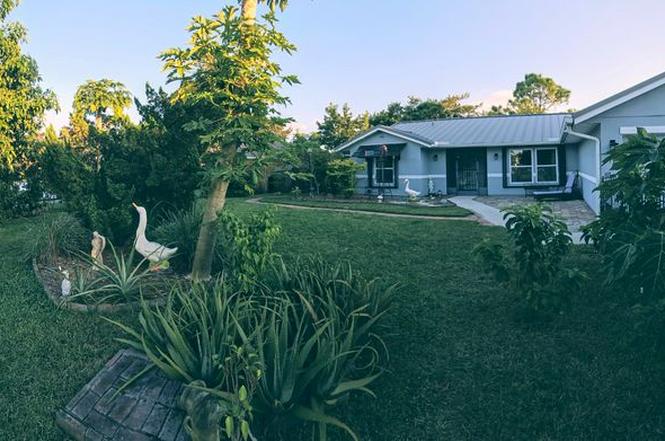 718 SW Abraham Ave