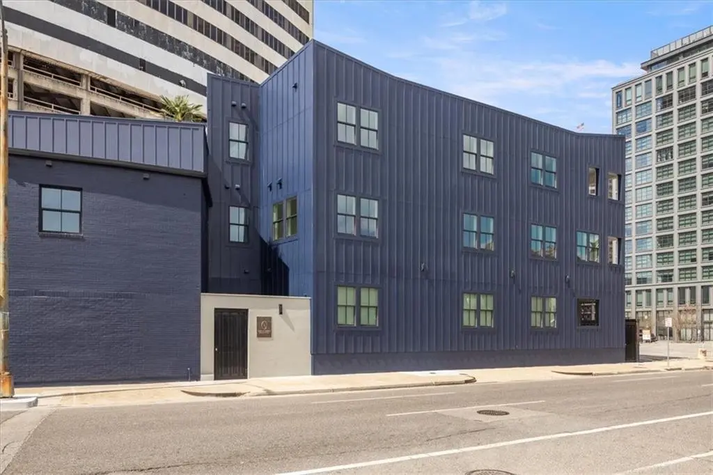 875 O'keefe Ave #206