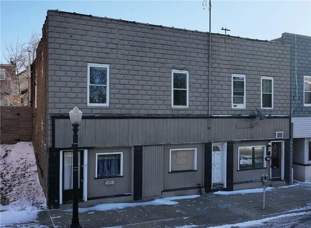 221 5th St