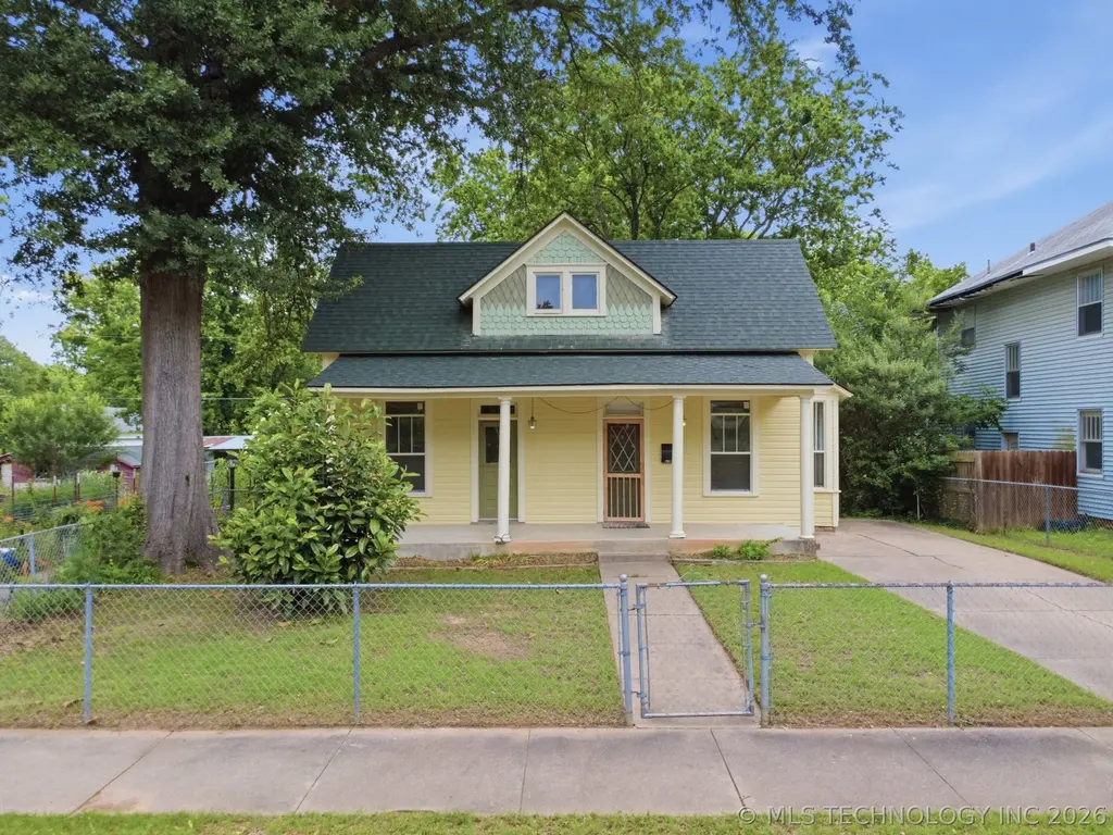 505 N Grand Ave