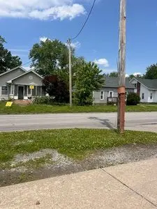 205 E Saint Louis St