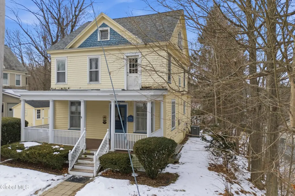 40 Ballston Ave