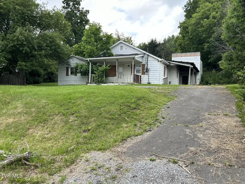 531 Mullins St