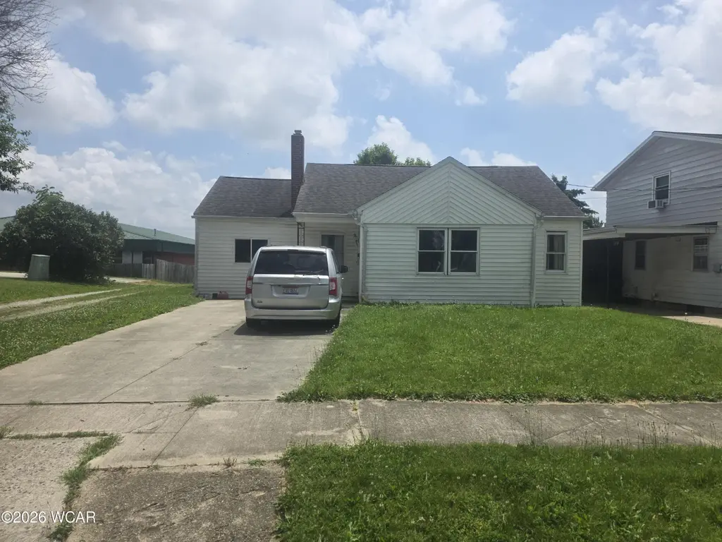 307 W Silver St