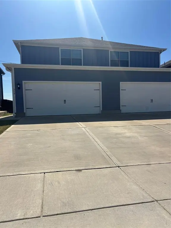 319 Stone Ct