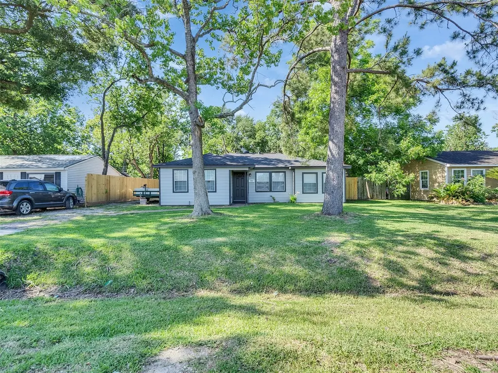 7426 Stephanie Dr