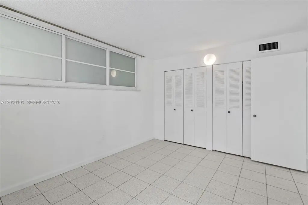 1750 James Ave Unit 9C