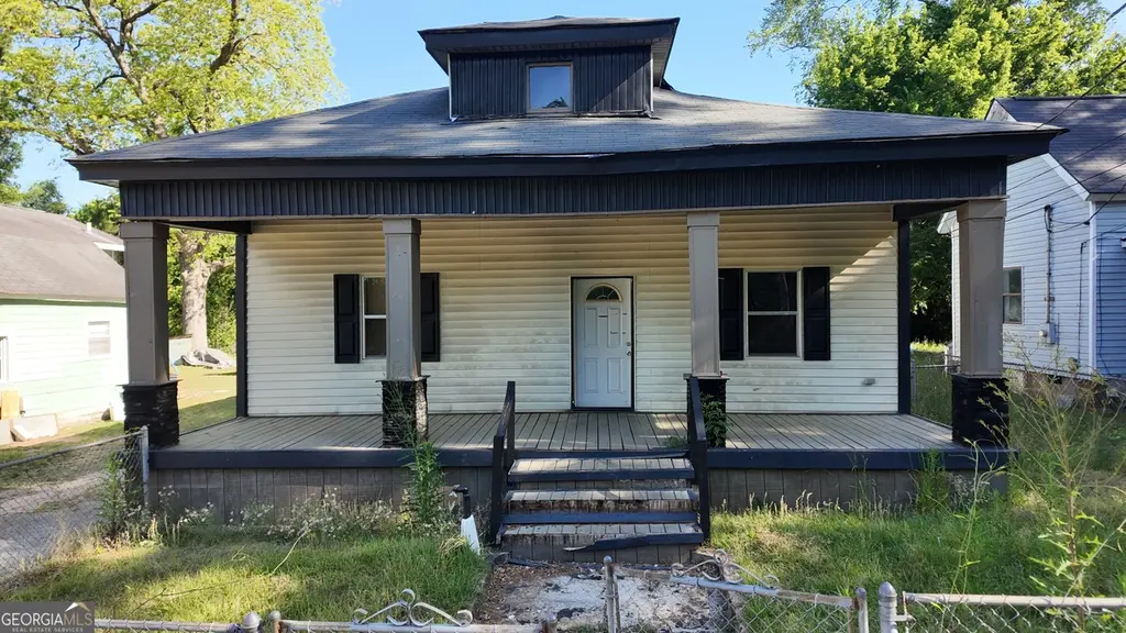 228 Academy St