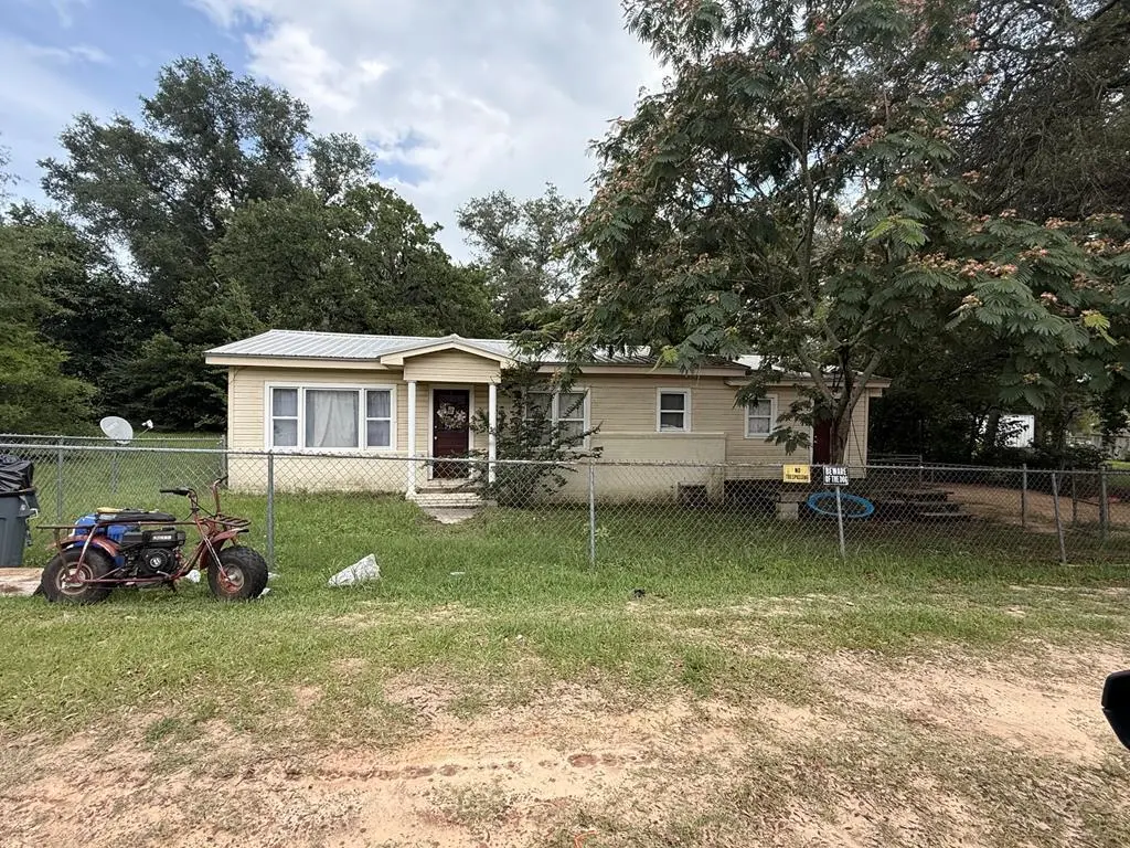 38 & 256 Villa St #2
