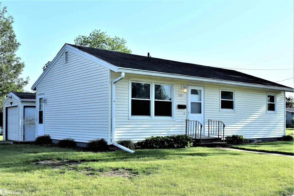 1601 Linden Ave