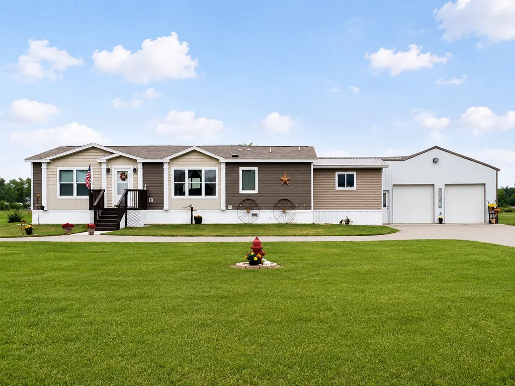 46112 County Highway 14