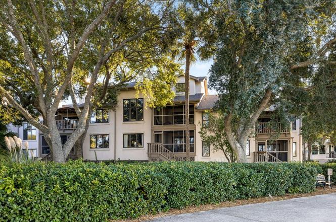 304 Yacht Harbor Ct Unit Share A
