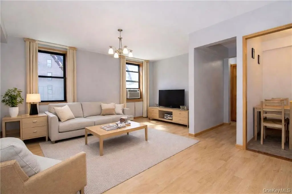 2425 Haring St Unit 2H