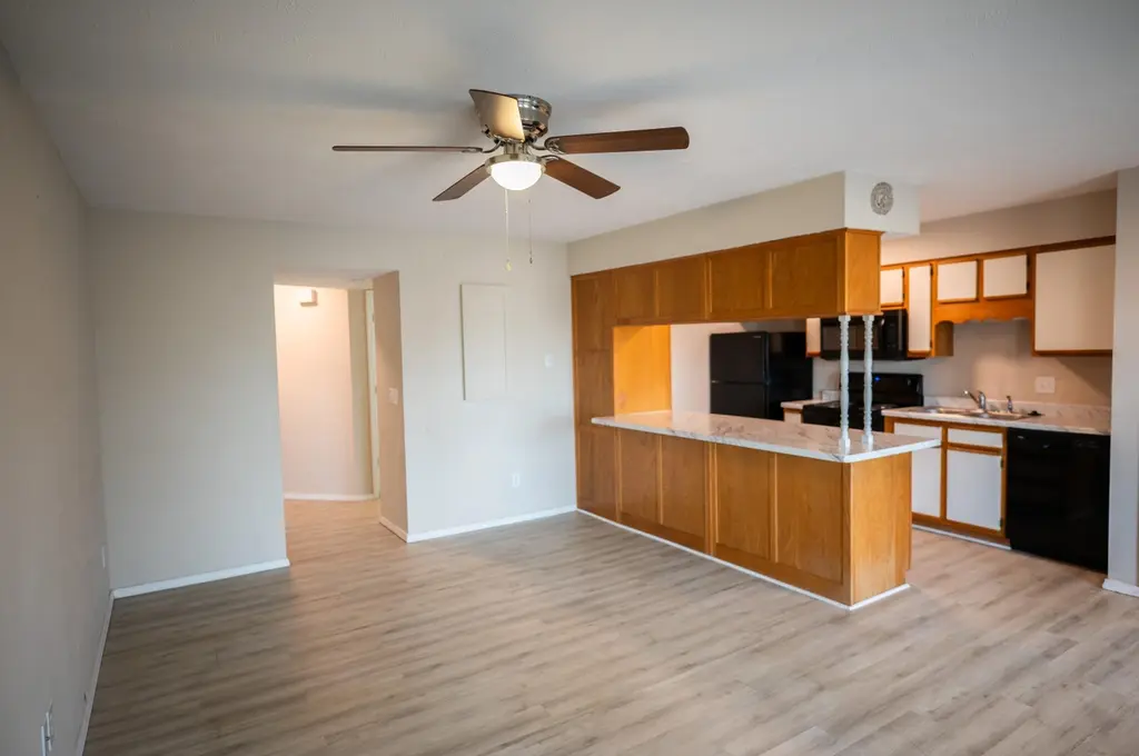 110 Kimberling Shores Ln #2