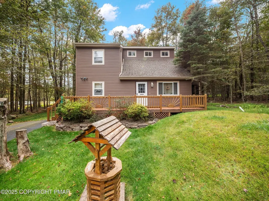 1025 Maplewood Dr