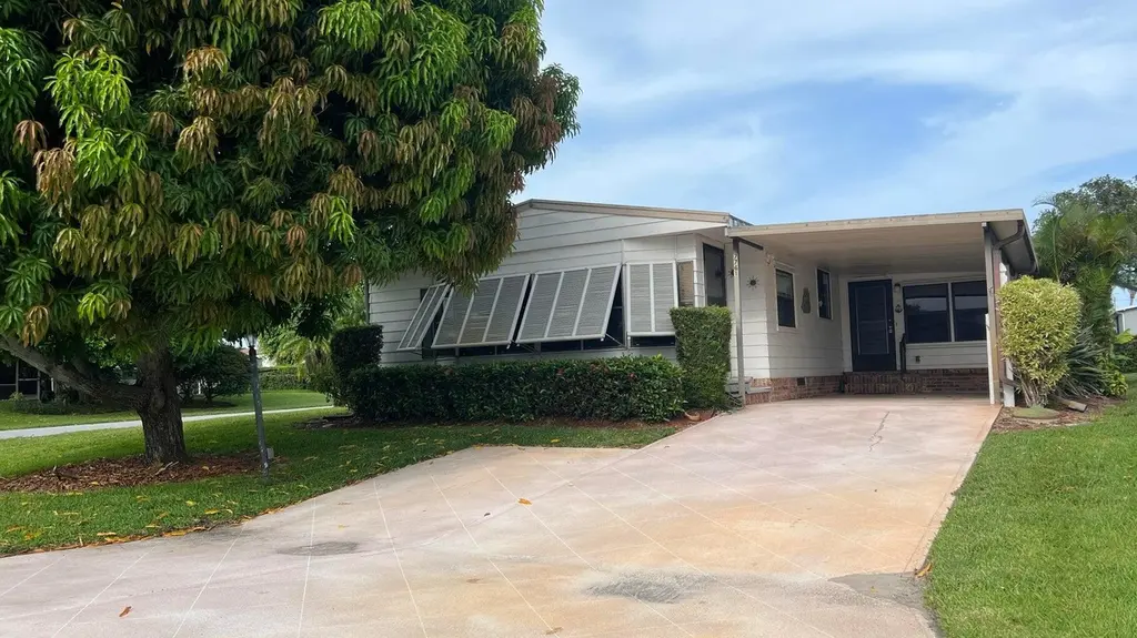 7761 SE Shenandoah Dr