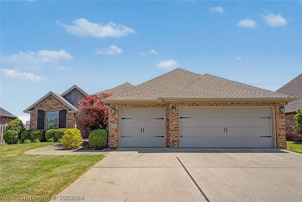 181 Bella Toscana St