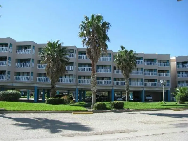 3938 Surfside Blvd #3106