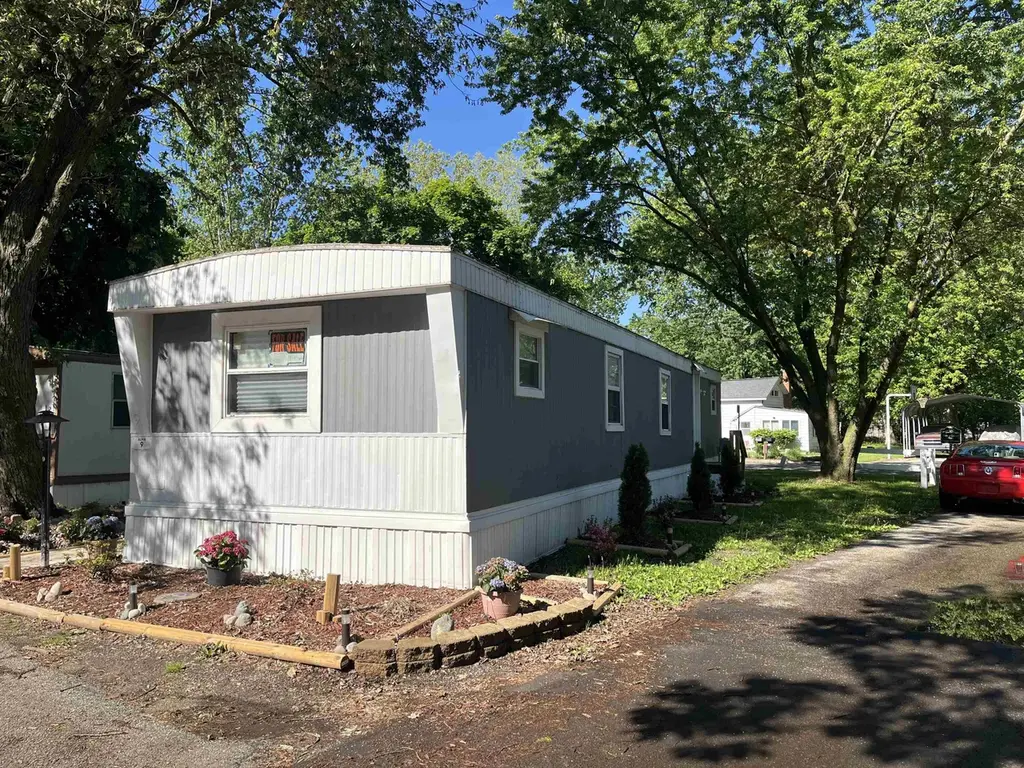 315 Linwood Ave Lot : 9