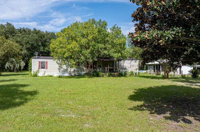 928 SW Mary Ter