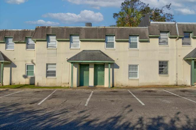 2325 W Pensacola St #170