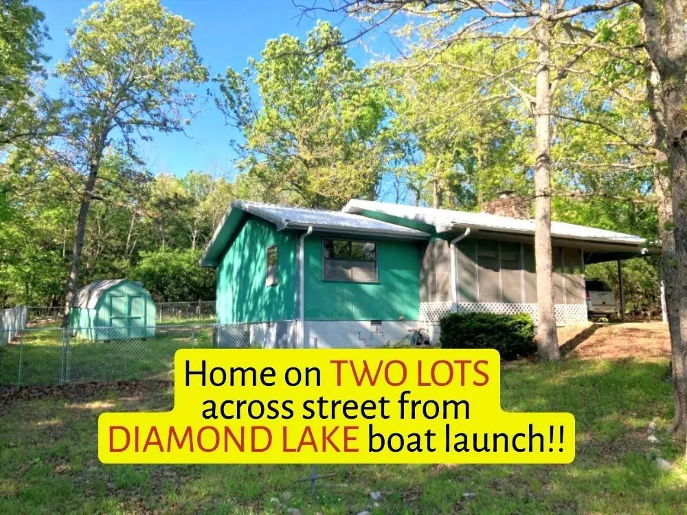 2204 E Diamond Lake Dr