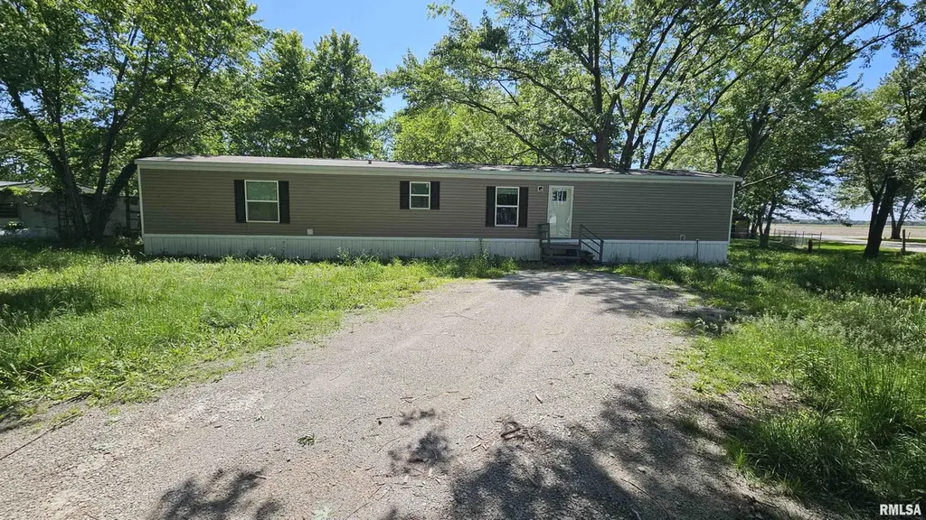 24 N Austin Ave